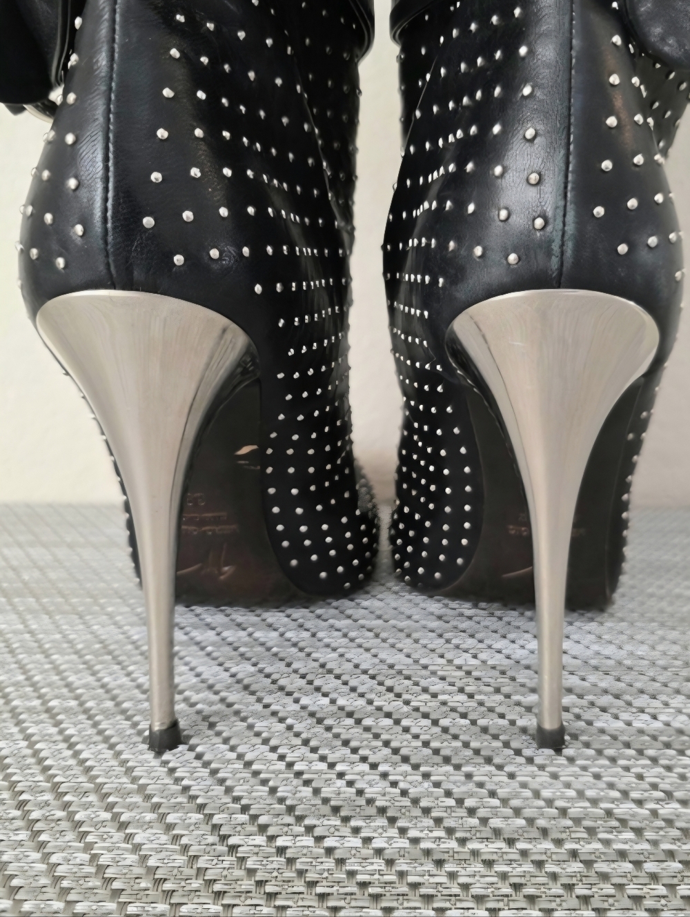 Giuseppe Zanotti Black Leather Silver Studded Buckle Stiletto Boots - EU 39 - Picture 9 of 16